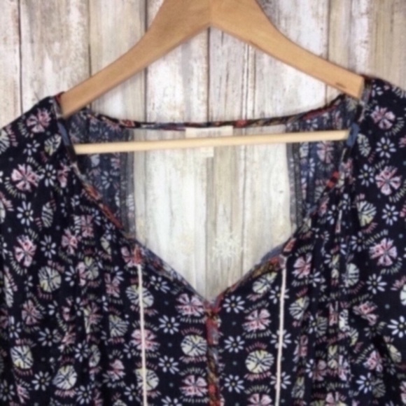 Umgee Embroidered Lace Back Blouse - Picture 3 of 6